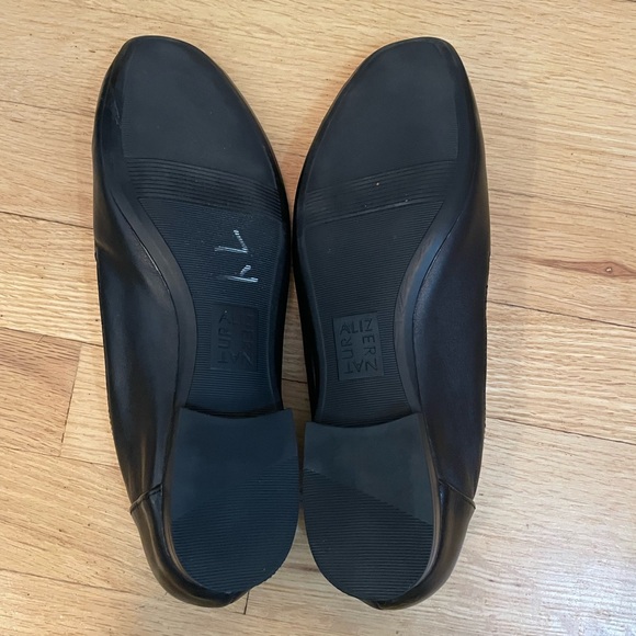 Naturalizer Genuine Leather Flats Size 8.5 - Picture 7 of 9
